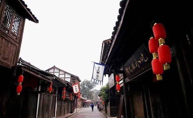 “富贵不还乡，如锦衣夜行”，究竟该如何理解这句话呢？游戏画面